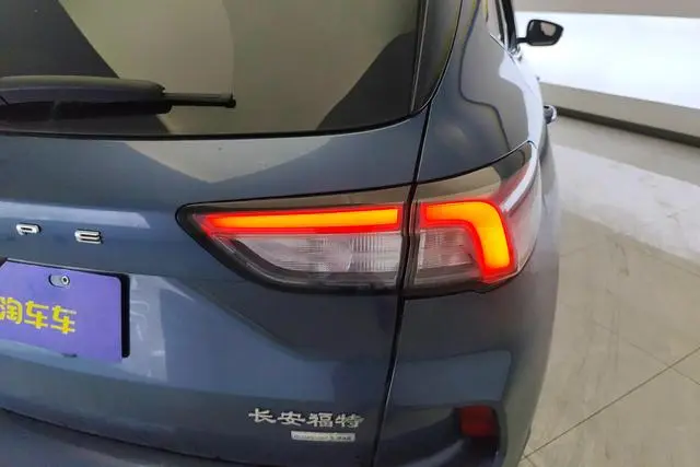 Ford Ruiji EcoBoost 245 four-wheel drive Jiaxiang model