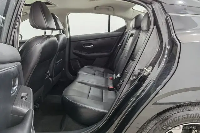 Nissan Xuan Yi 1.6L XL CVT Enjoy Edition