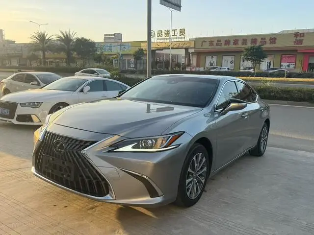 Lexus Lexus ES 200 Excellent Edition