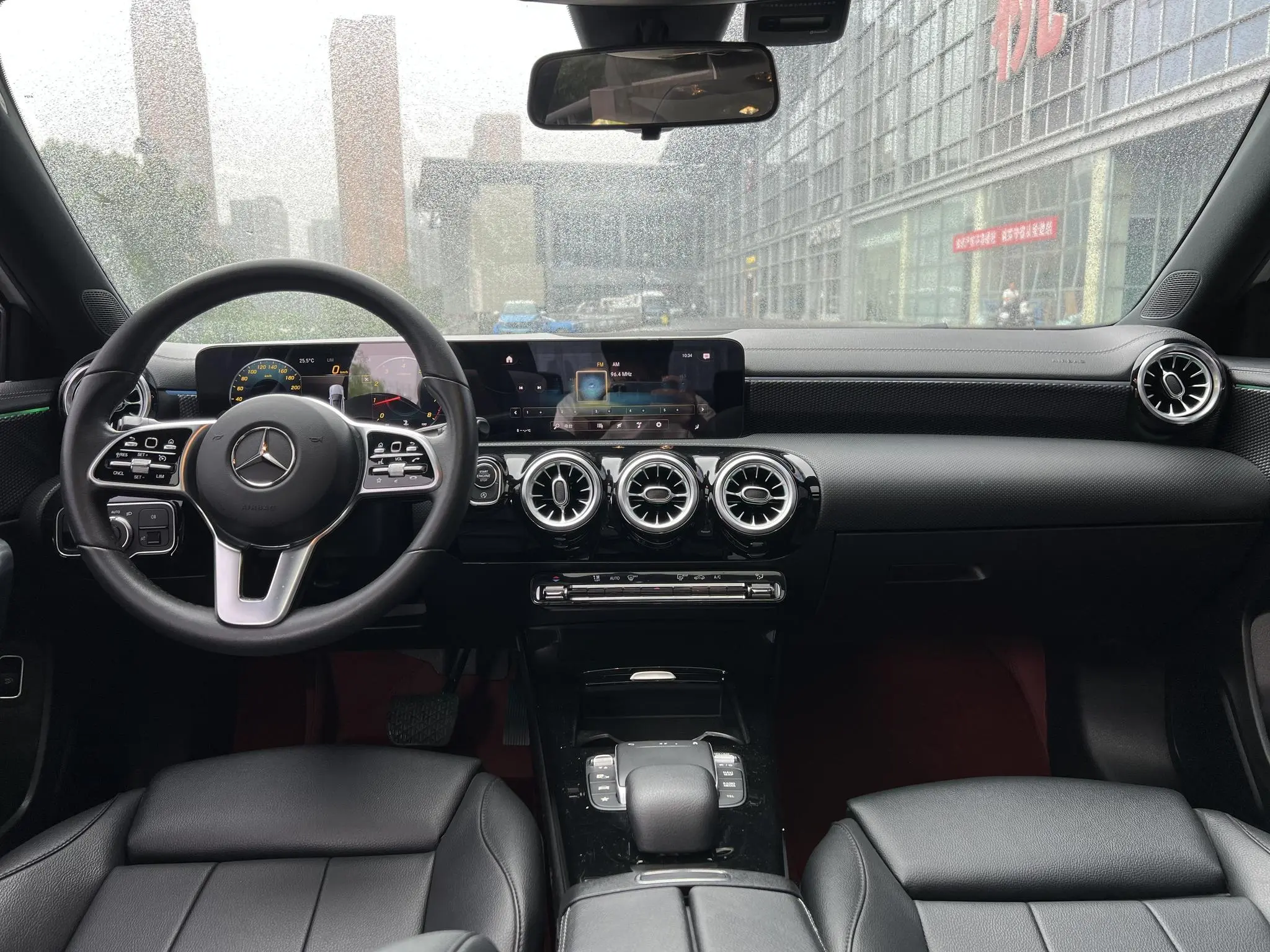 Mercedes-Benz Mercedes-Benz A-class A 200 L sports sedan dynamic Version