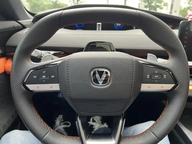 Changan Changan UNI-V 1.5T Sports version