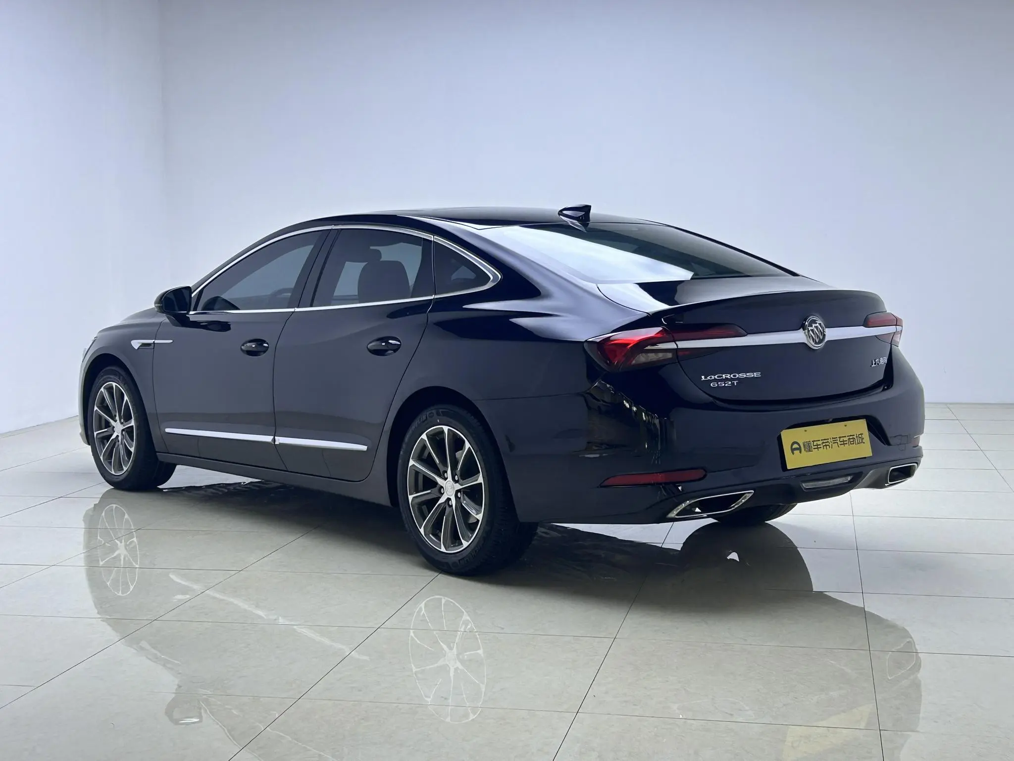 Buick Lacrosse 652T luxury