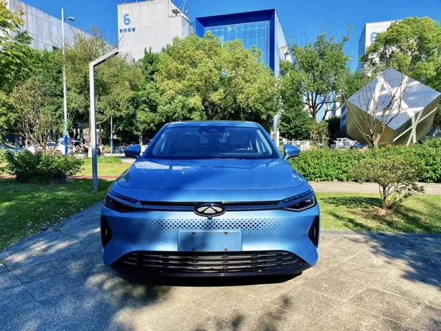 Chery Fengyun Fengyun A8 127 Wind-by-wind version