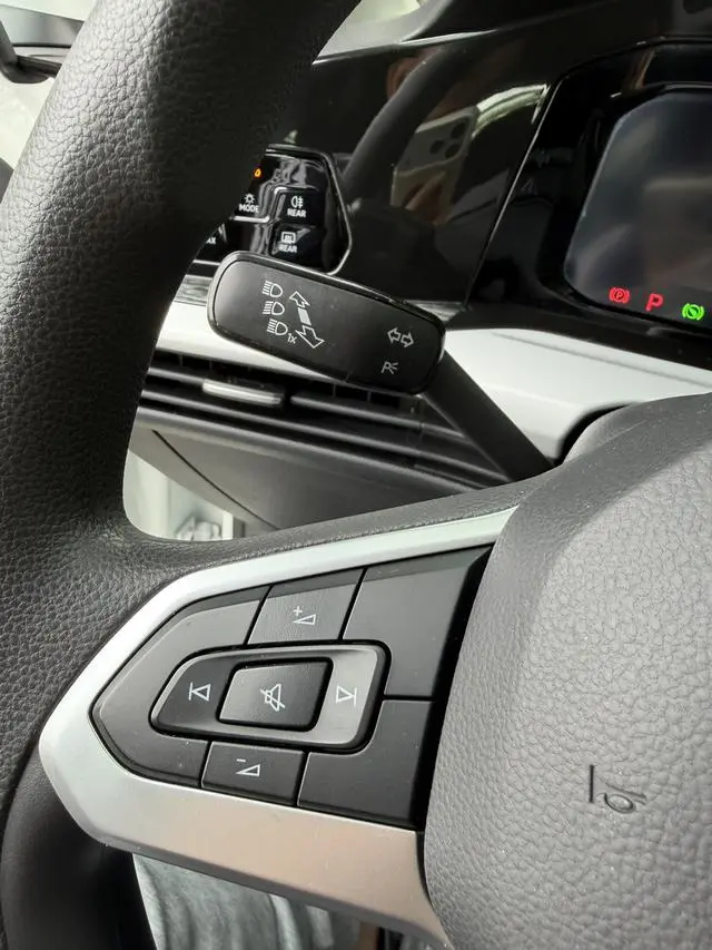 Volkswagen golf 200TSI DSG