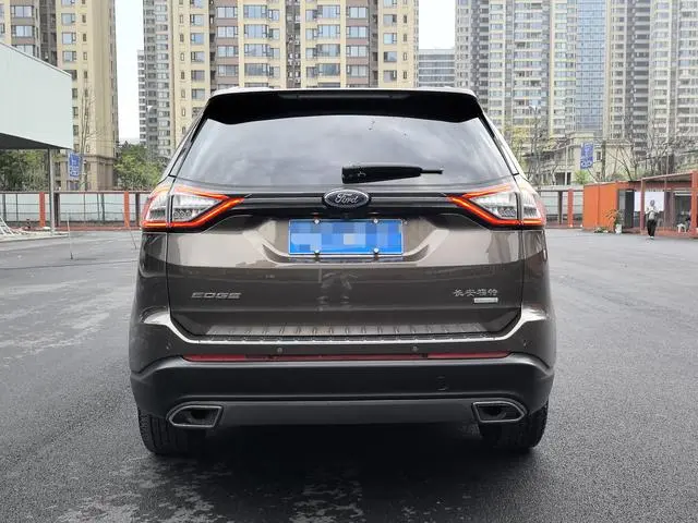 Ford Sharp World EcoBoost 245 two-wheel drive Hao Rui type 7-seater country VI