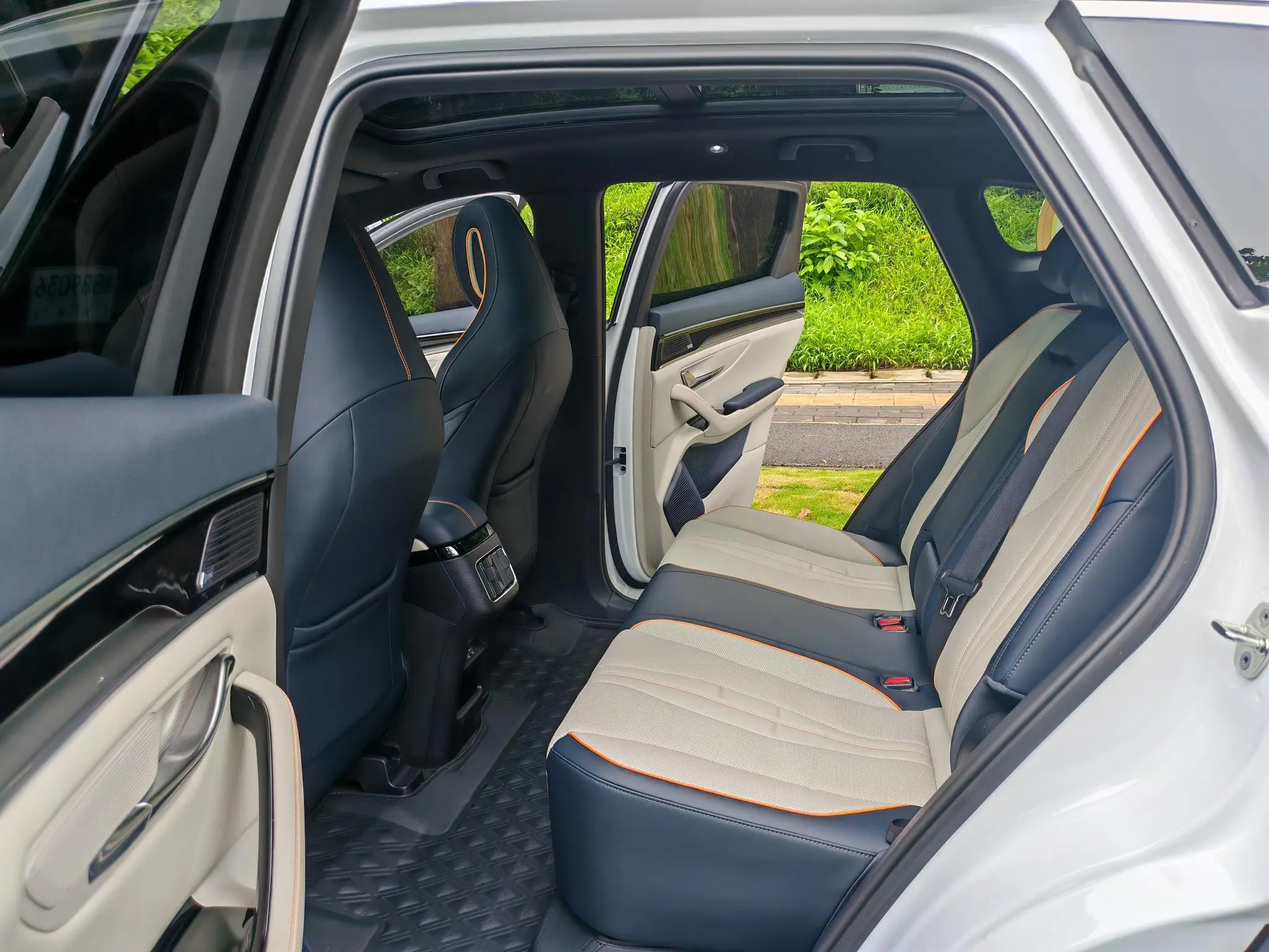 BYD Song PLUS DM DM-i 110KM two-wheel drive flagship PLUS