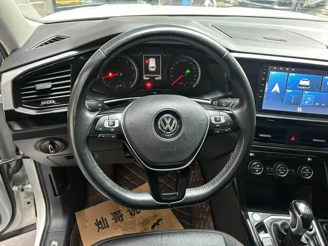 Volkswagen Tanyue 330TSI two-wheel drive luxury country VI