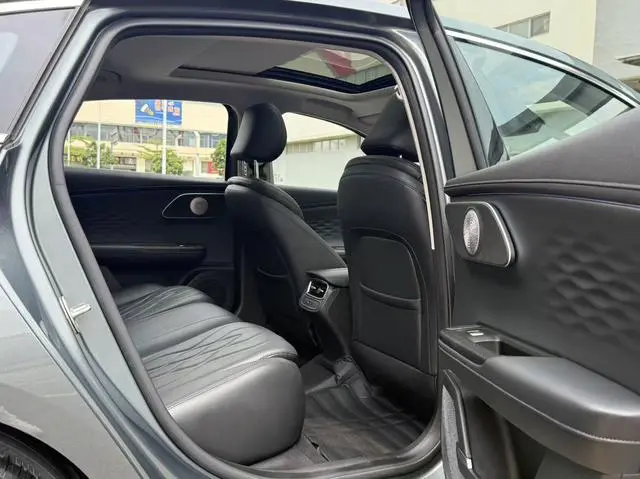 Chery Fengyun Fengyun A8L 145km luxury