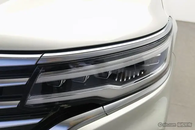 Roewe Roewe RX5 MAX 300TGI Automatic Smart Cockpit Ultimate Edition