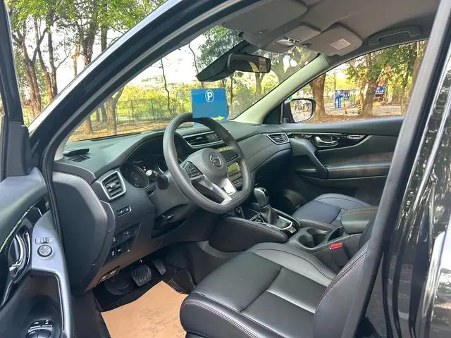 Nissan Qashqai 2.0 L XV Smart Edition
