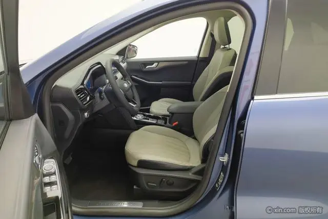 Ford Ruiji EcoBoost 245 four-wheel drive Jiaxiang model