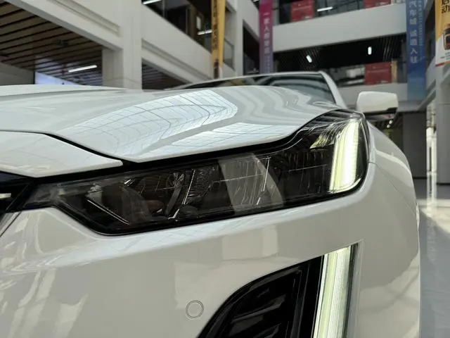 Cadillac Cadillac CT5 28T luxury