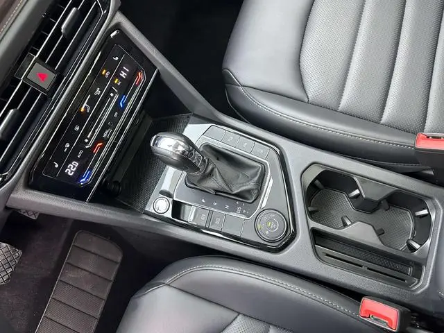 Volkswagen Tuyue 330TSI four-wheel drive Ultimate Edition