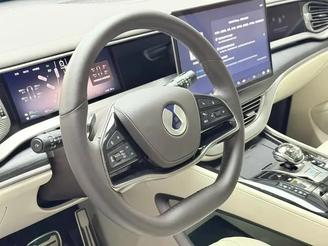 Denza Denza D9 DM Smart driving version 1020 four-wheel drive flagship model