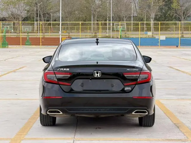 Honda Accord 260TURBO Deluxe Edition