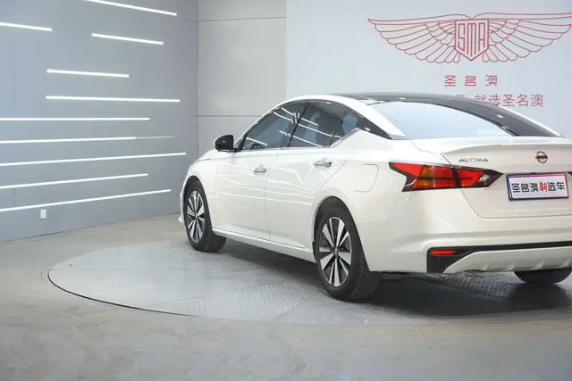 Nissan Teana 2.0 L XL Upper AD1 Smart Line Pilot Edition