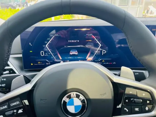 BMW BMW 3 Series 325Li M sports suit