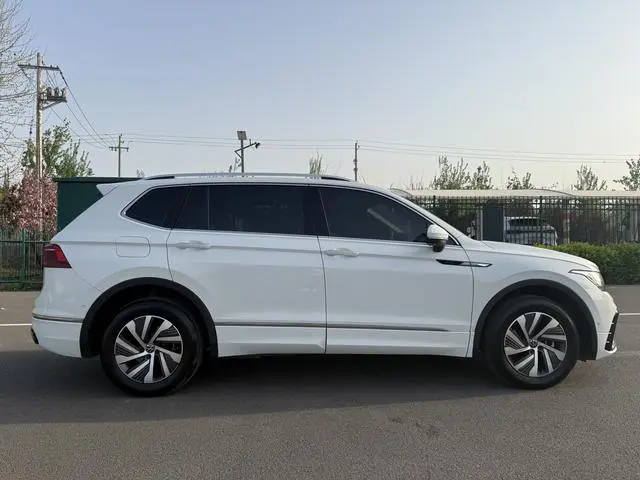 Volkswagen Tiguan L PHEV 430PHEV plug-in hybrid Ultimate Edition