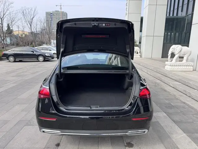 Mercedes-Benz Mercedes-Benz E-class PHEV E 350 e L sedan