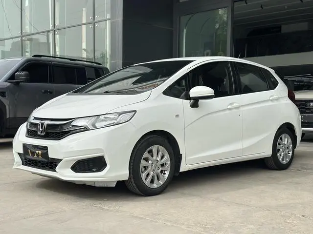 Honda Fit 1.5L CVT Comfortable sunroof Version