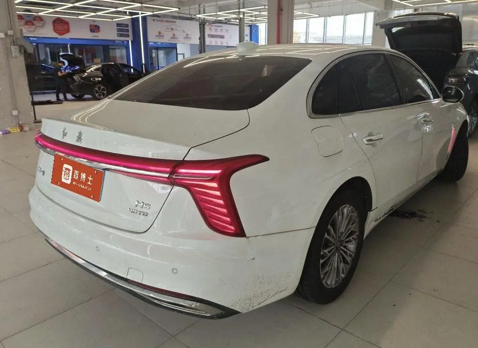 Hongqi Hongqi H5 2.0T Automatic Smart Union Flag Enjoy Edition