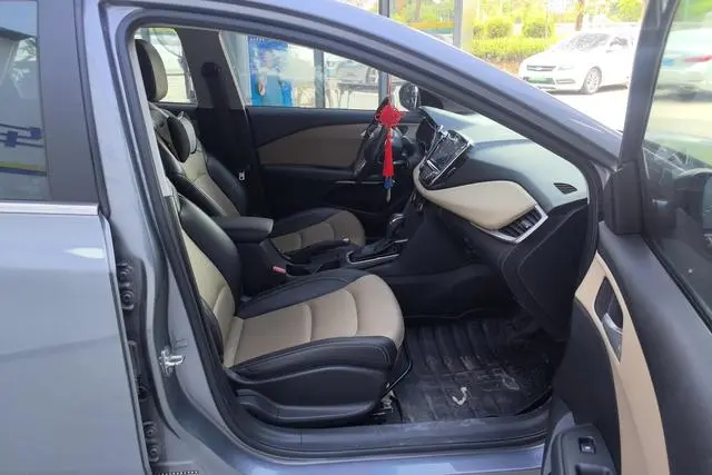 Chevrolet Cruze 320 Automatic Enjoy Edition