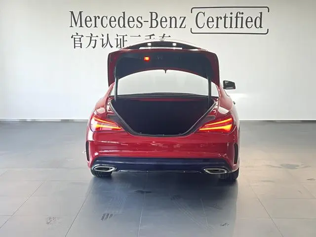 Mercedes-Benz Mercedes-Benz CLA CLA 220 4MATIC