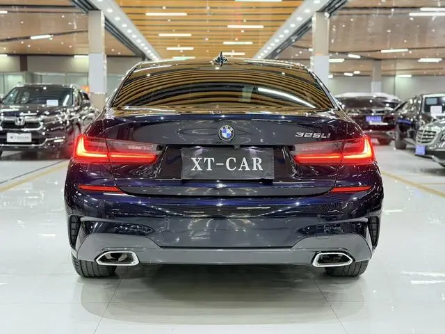 BMW BMW 3 Series Facelift 325Li M sports suit