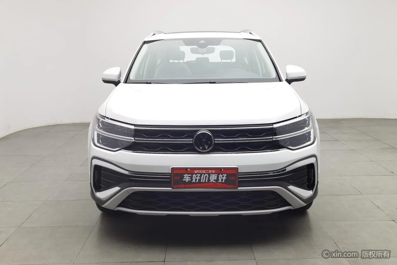 Volkswagen Tuyue 300TSI two-wheel drive full moon version