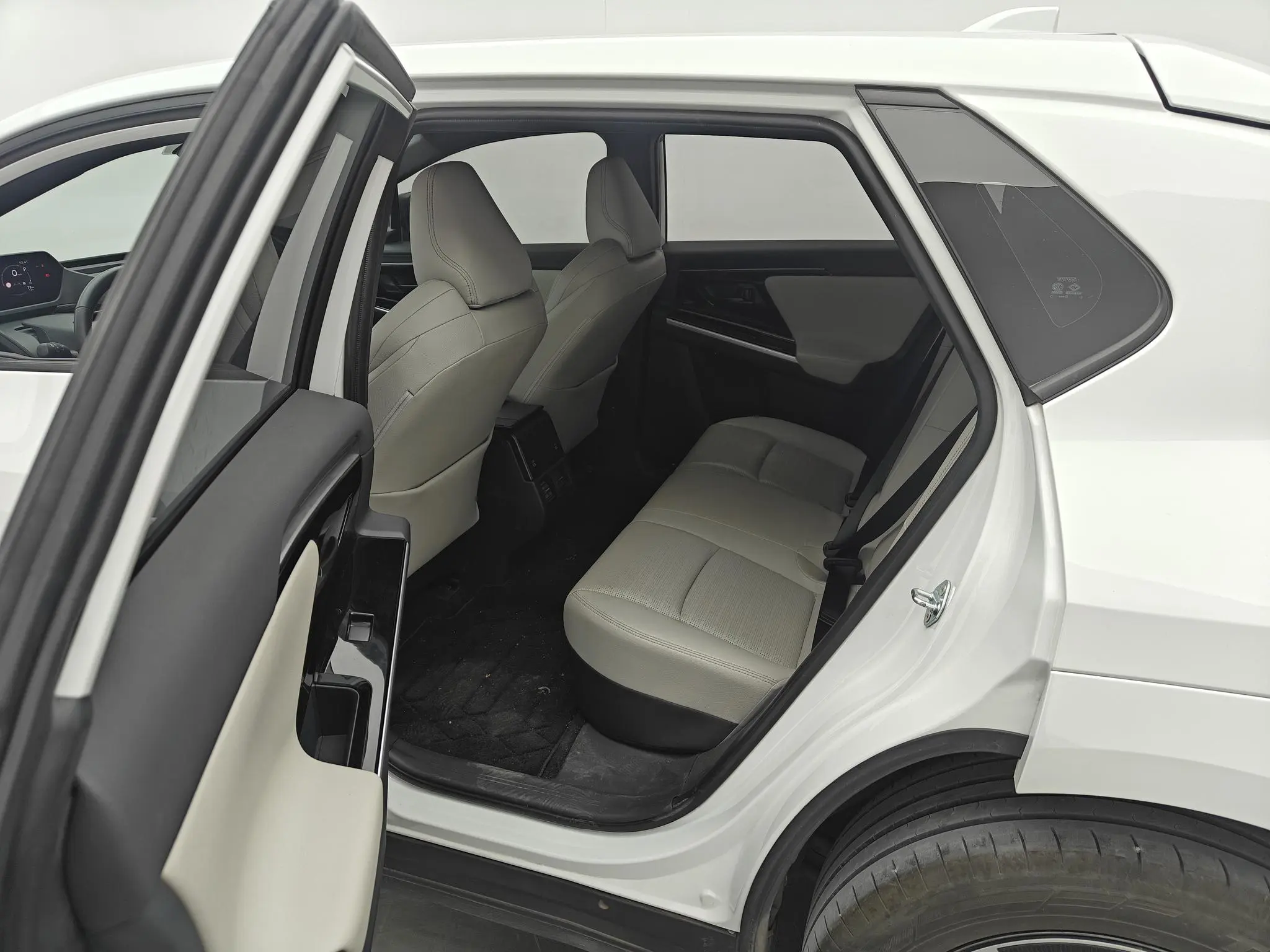 TOYOTA GAC Toyota Platinum Wisdom 4X 615 PRO version
