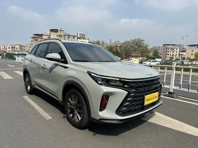 Dongfeng Fengguang Scenery 580 1.5T automatic enjoyment type
