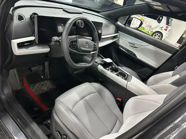 Changan Changan UNI-T The second generation 1.5T flagship model