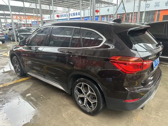 BMW BMW X1 sDrive18Li Luxury