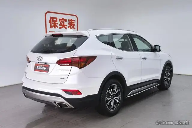 Hyundai Shengda 2.0T automatic four-wheel drive intelligent 7-seater