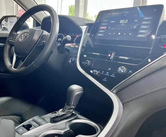 TOYOTA Camry 2.5S Knight Edition