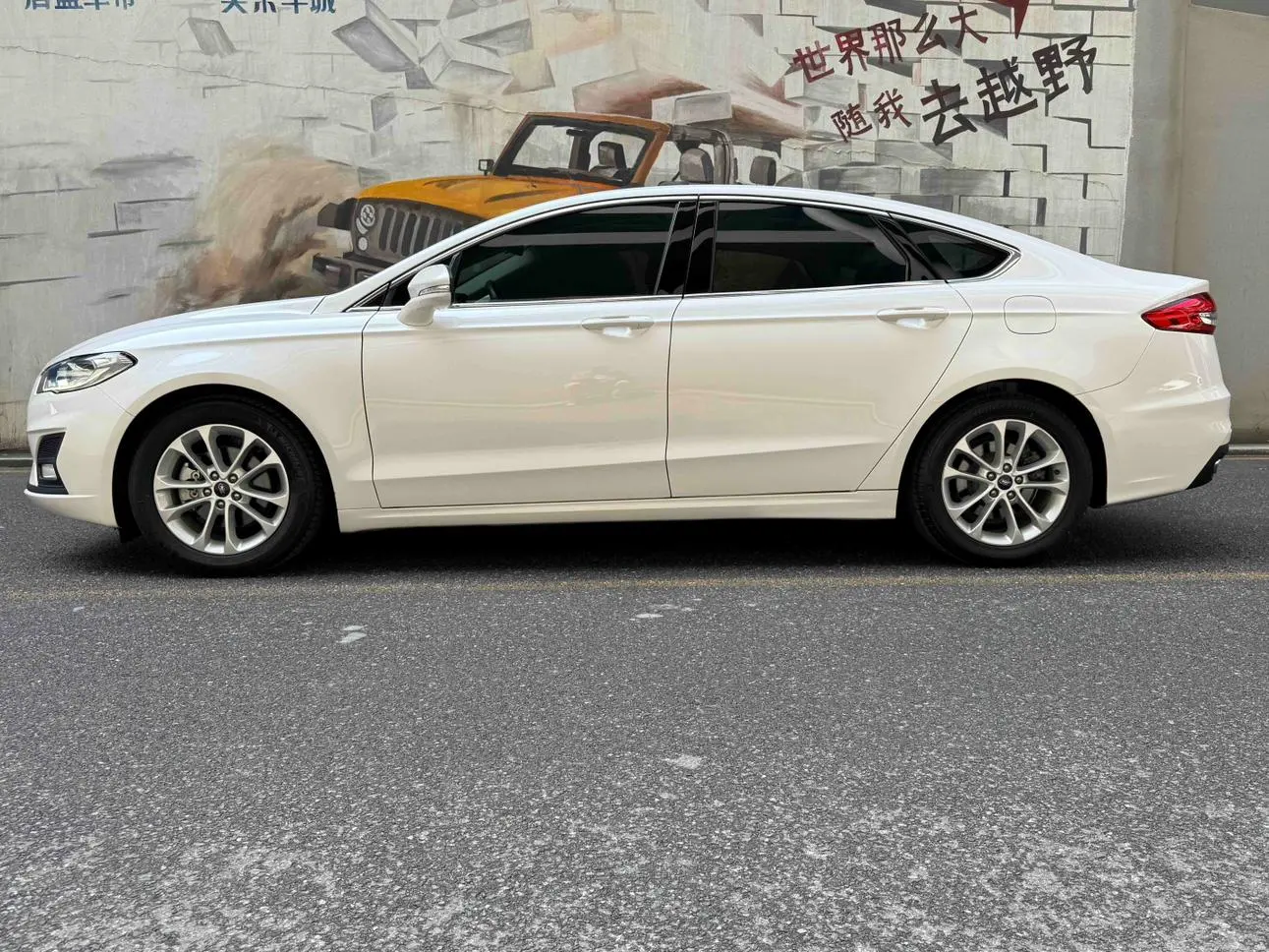 Ford Mondeo EcoBoost 180 fashion type