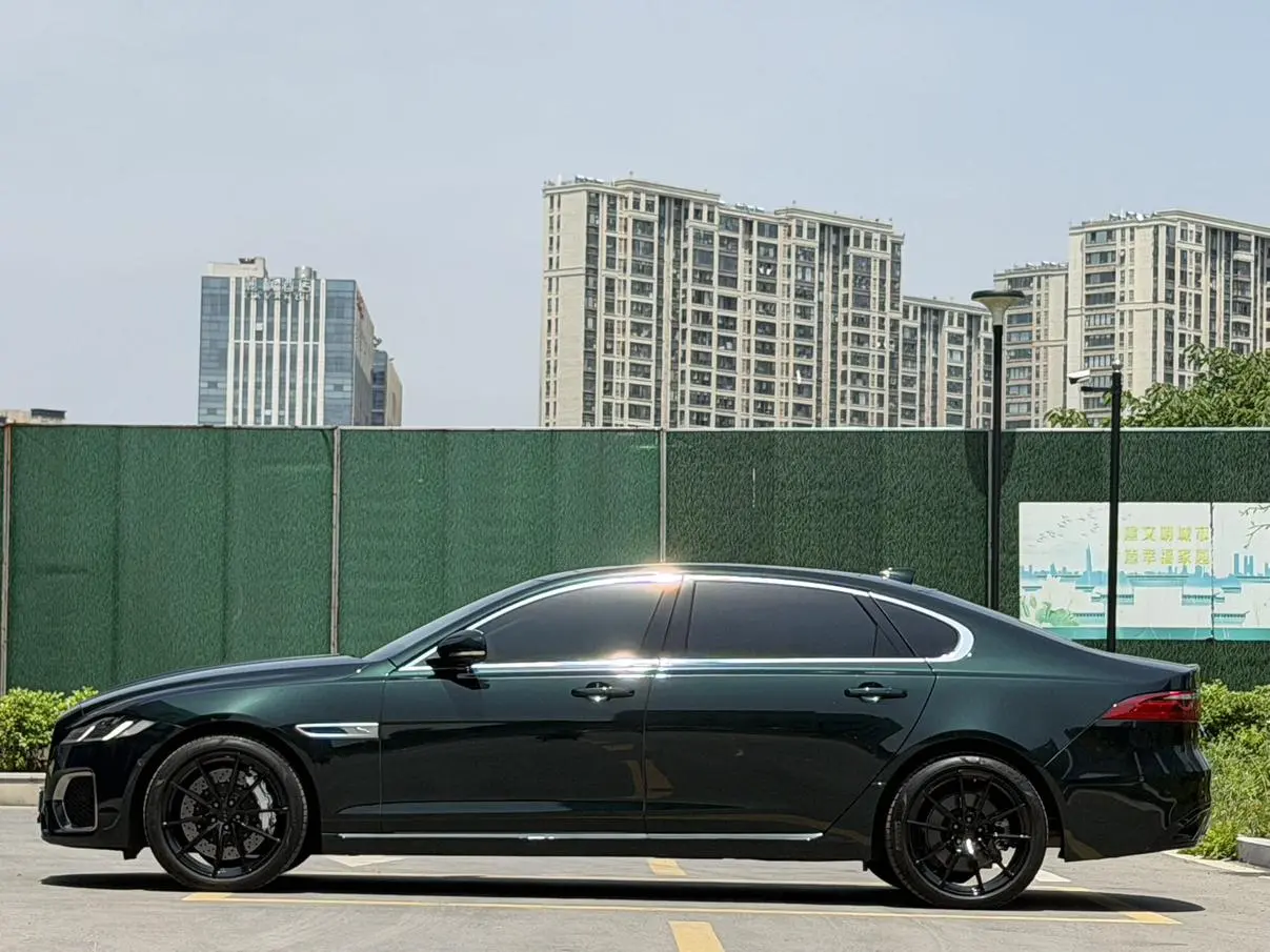Jaguar Jaguar XFL 2.0T P250 two-wheel drive Exclusive Deluxe Edition