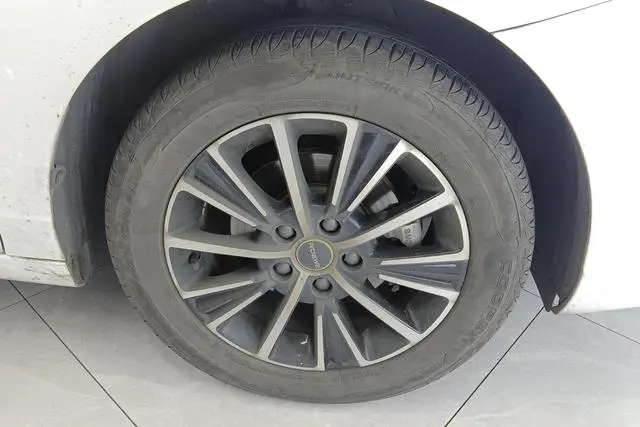Roewe Roewe i5 1.5L CVT Diamond Edition