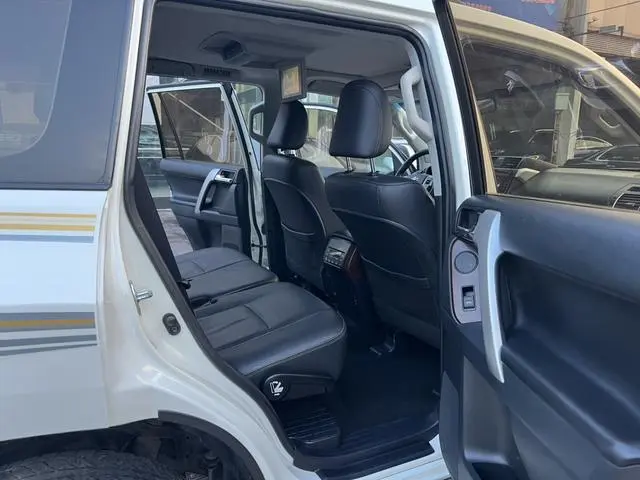 TOYOTA Prado 3.5L automatic TX-L NAVI