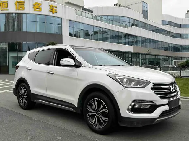 Hyundai Shengda 2.4L automatic two-wheel drive intelligent 5-seater