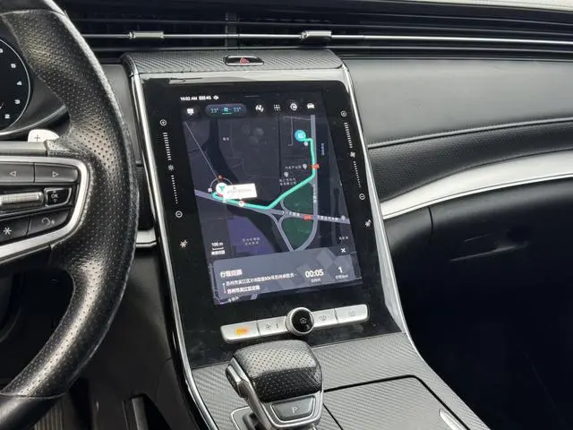 Roewe Roewe RX5 MAX 300TGI Automatic Smart Cockpit Deluxe Edition
