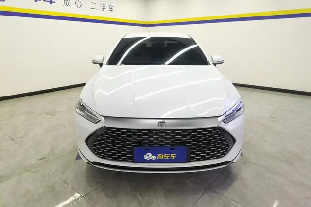 BYD Qin PLUS DM DM-i Champion Edition 55KM Leading Type