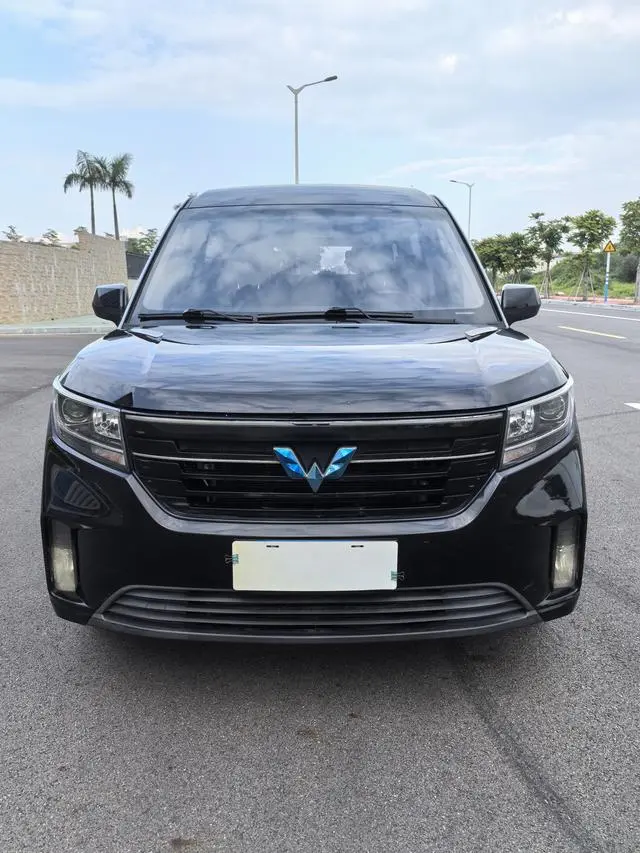 Wuling Wuling Journey 1.5T manual luxury operating vehicle