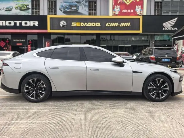 Xpeng Xiaopeng P7 670E+