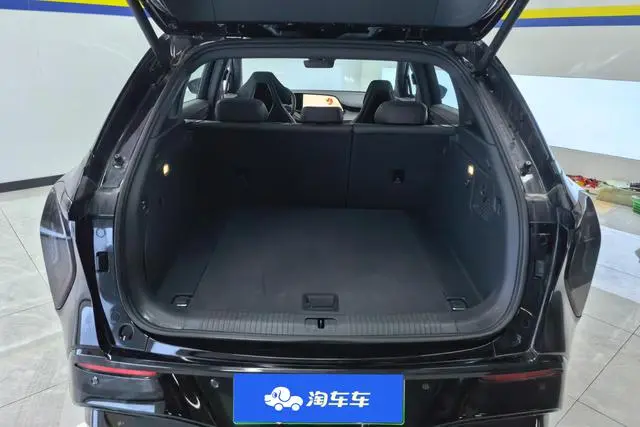 Hongqi Hongqi Tiangong 08 680 Ultra four-wheel drive version