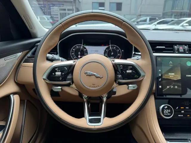 Jaguar Jaguar XFL 2.0T P250 two-wheel drive Exclusive Deluxe Edition