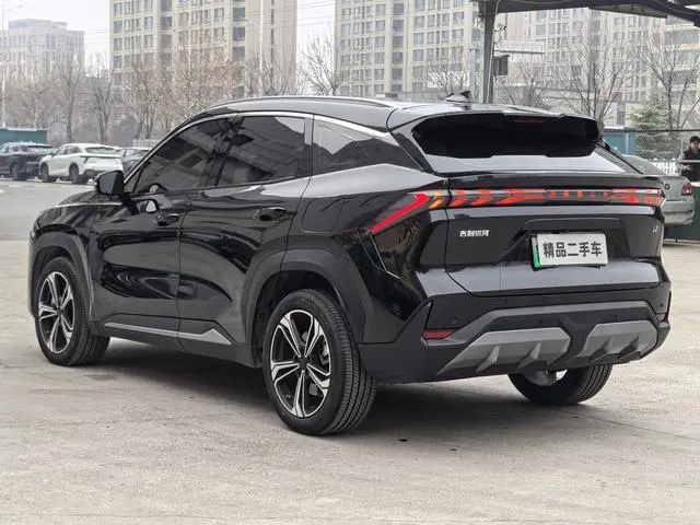 Geely Galaxy Galaxy L7 1.5T DHT 115km PLUS