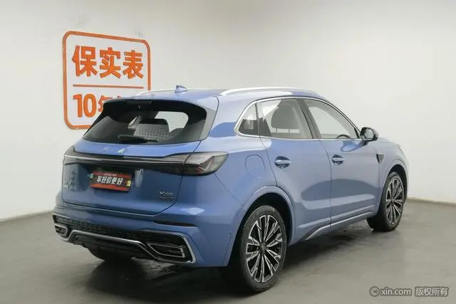 Hongqi Hongqi HS5 2.0T four-wheel drive flag collar Pro version