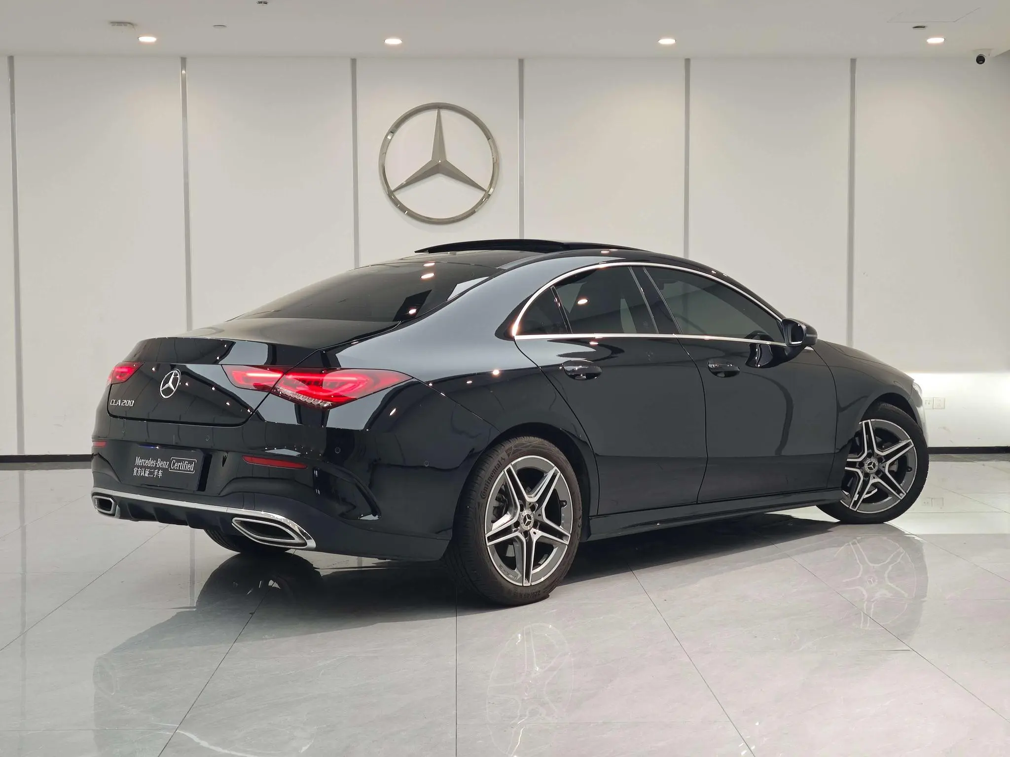 Mercedes-Benz Mercedes-Benz CLA CLA 200 four-door coupe