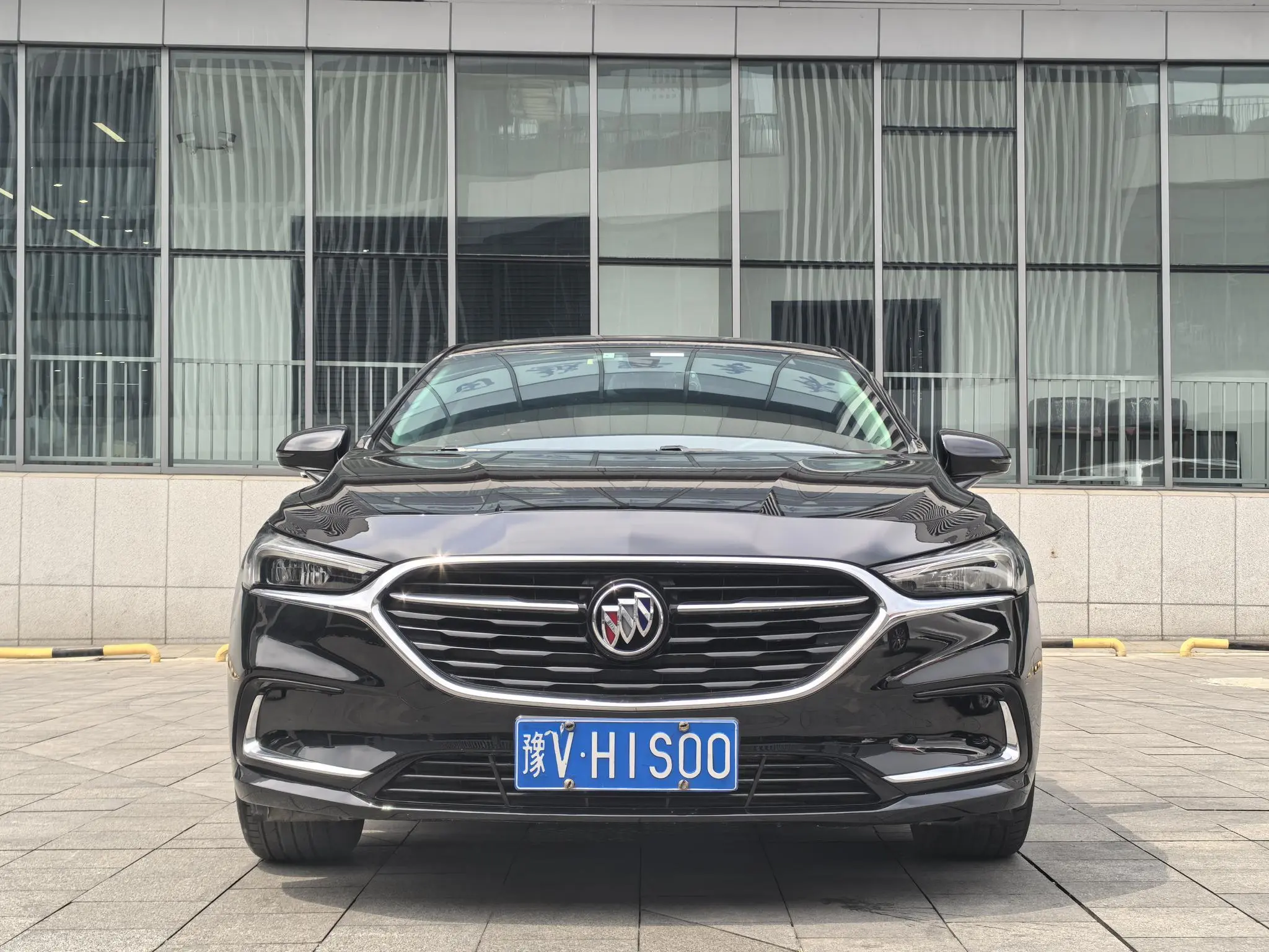 Buick Lacrosse 652T luxury